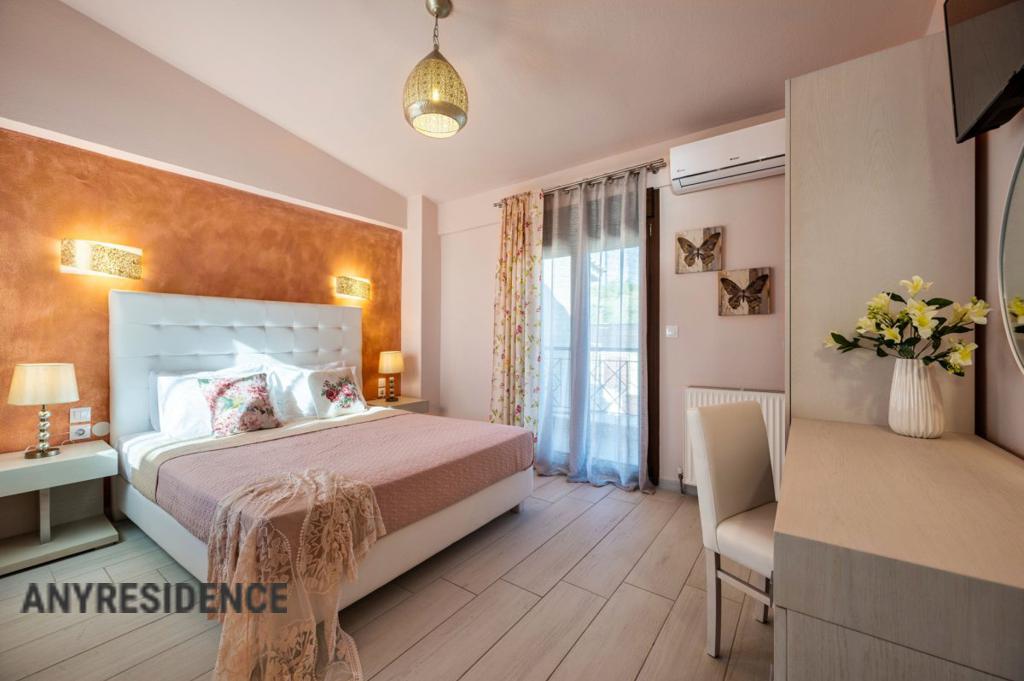 Villa in Nea Skioni, photo #9, listing #2532814