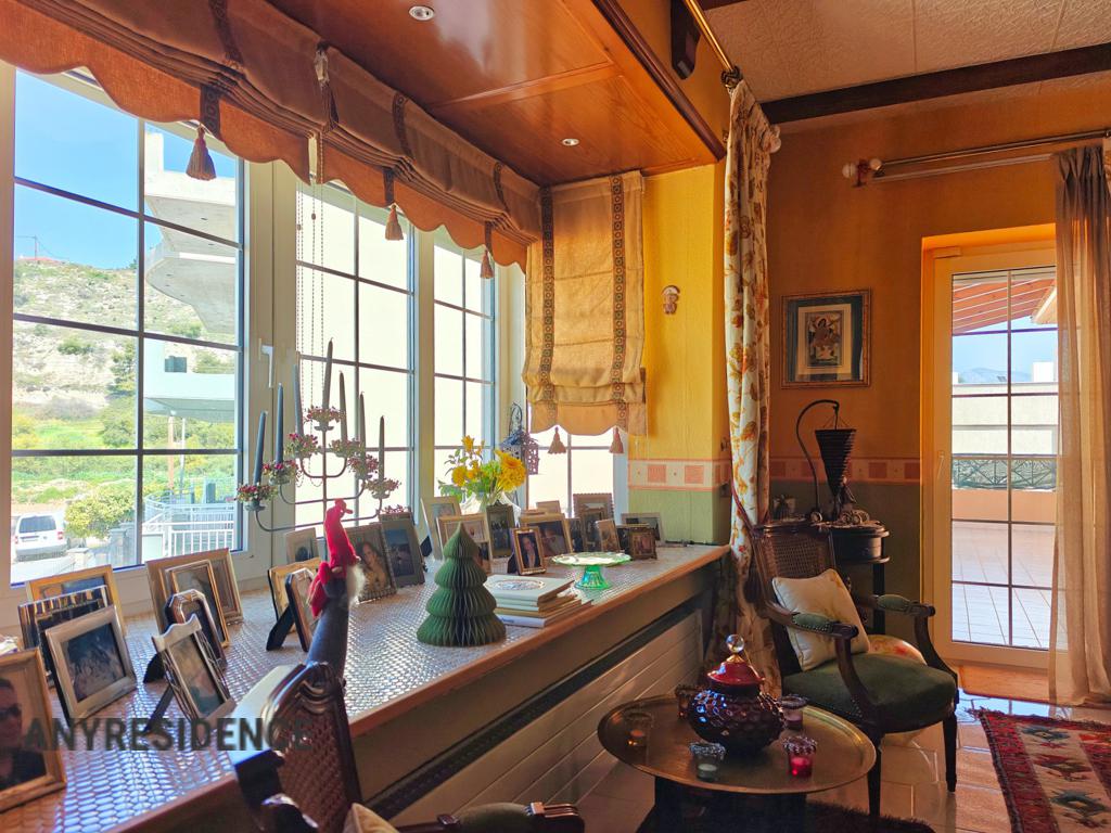 Townhome in Isthmia, photo #6, listing #2523265