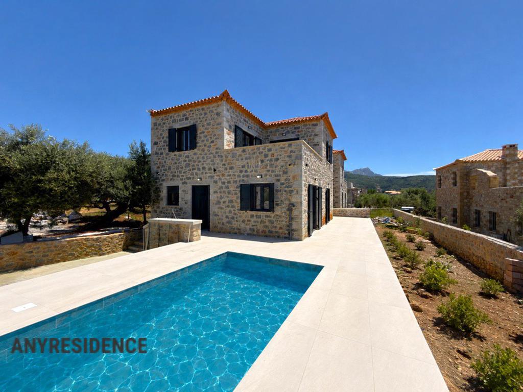 Townhome in Kardamyli, photo #1, listing #2410972