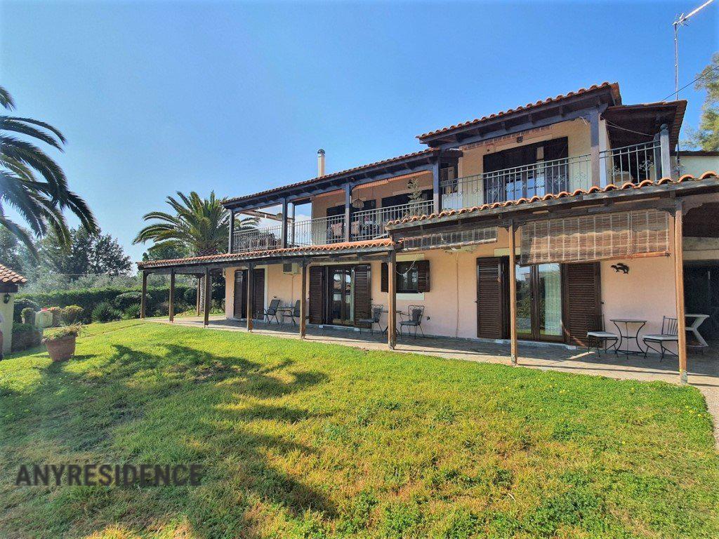 8 room villa in Porto Cheli, photo #2, listing #2231871