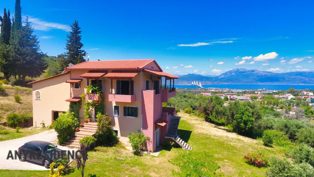 Townhome in Patras, photo #1, listing #2457950
