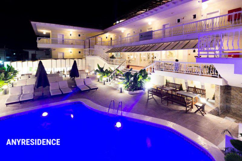 Hotel in Polychrono, photo #2, listing #2097129