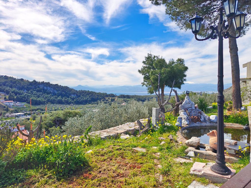 Villa in Loutraki, photo #4, listing #2442192