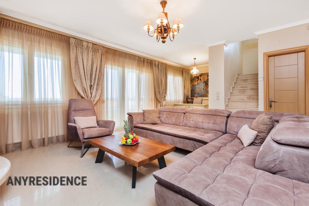 Villa in Pefkochori, photo #1, listing #2097208