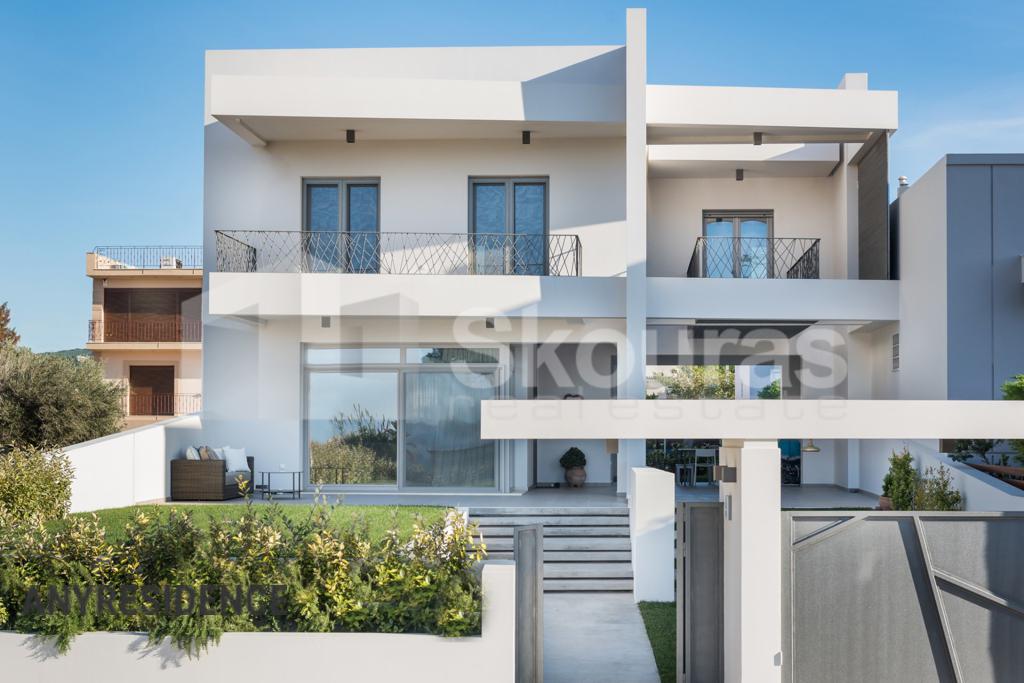 6 room townhome in Loutraki, photo #1, listing #2542163