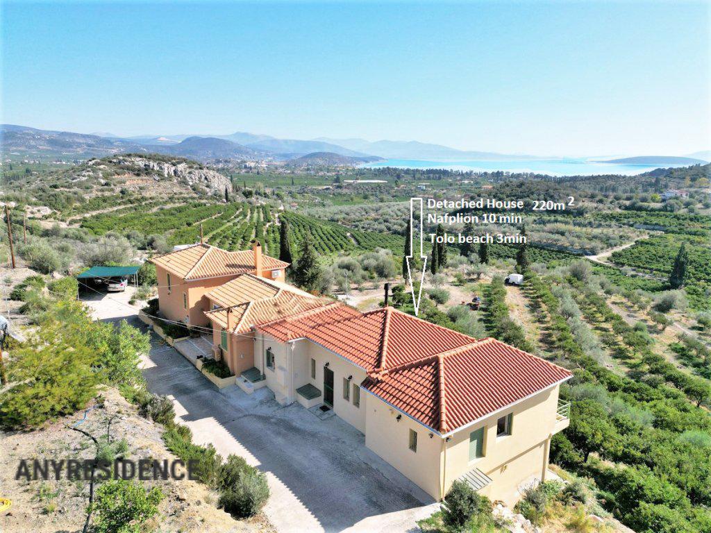 Detached house in Peloponnese, photo #1, listing #2193679