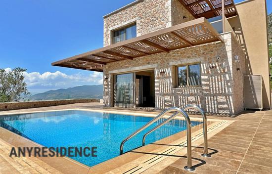 16 room villa in Kalamata
