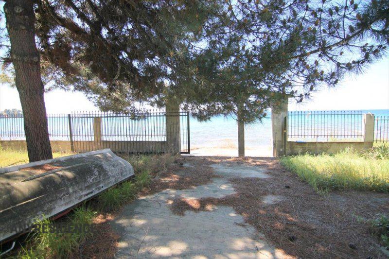 Townhome in Nikiti, photo #3, listing #2101622