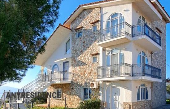 8 room villa in Theologos