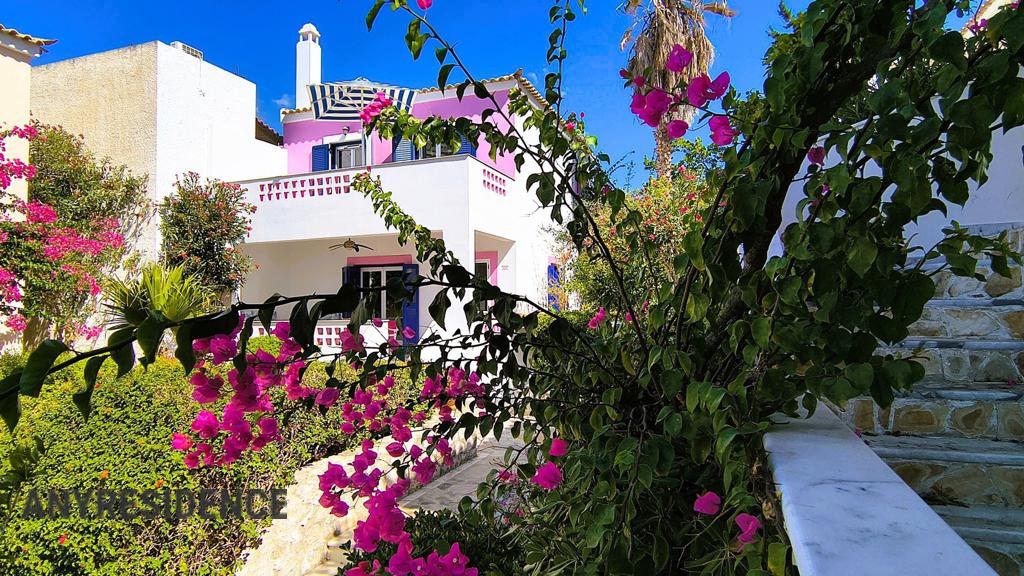 Terraced house in Porto Cheli, photo #3, listing #2541513