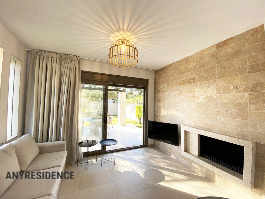 Townhome in Sithonia, photo #7, listing #2201939