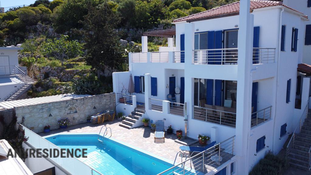 Villa in Plaka (Chania), photo #1, listing #2530398