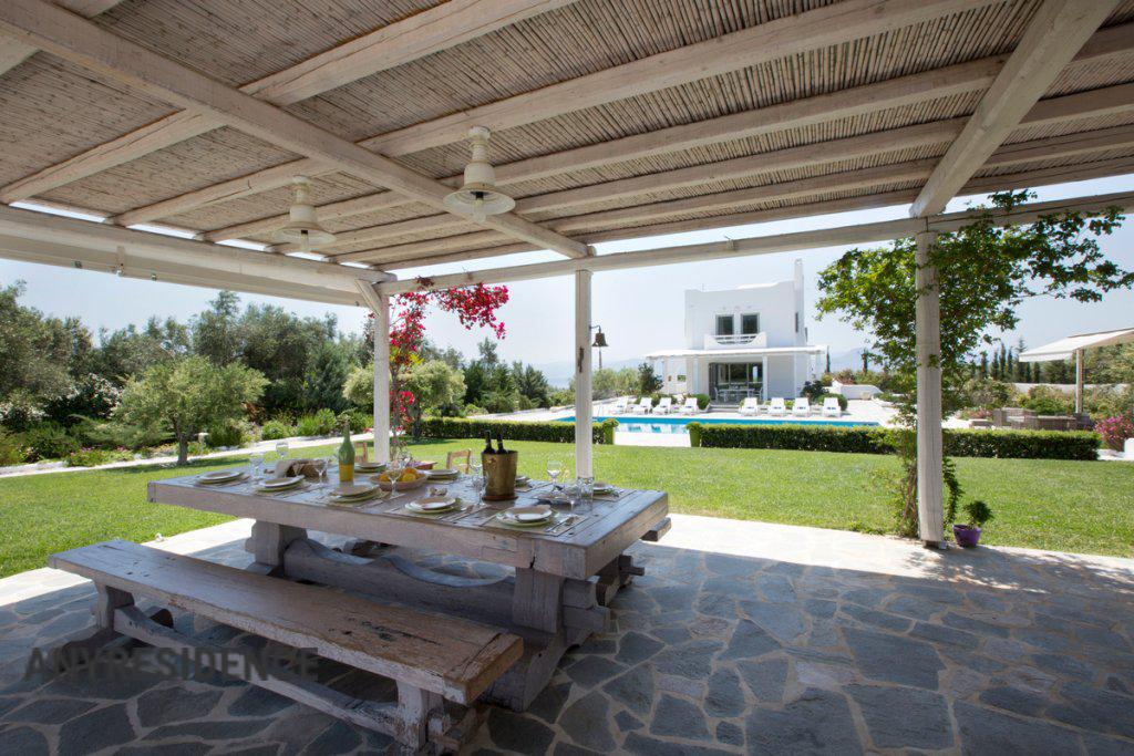 Villa in Loutraki, photo #4, listing #2204881