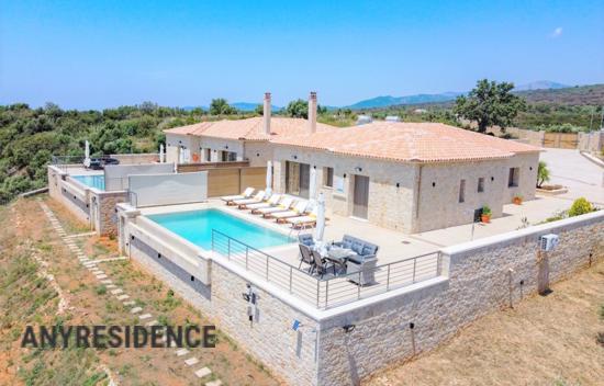 11 room villa in Messenia