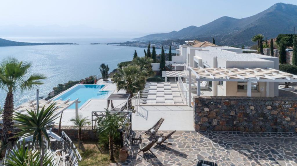 Villa in Elounda, photo #1, listing #2532554