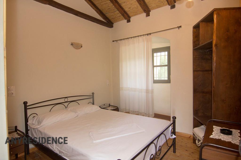 2 room villa in Peloponnese, photo #10, listing #1908800