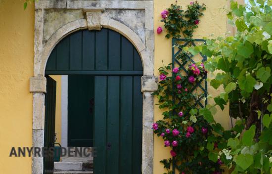 Detached house in Corfu