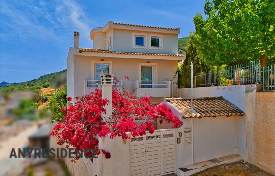 10 room townhome in Nafplio