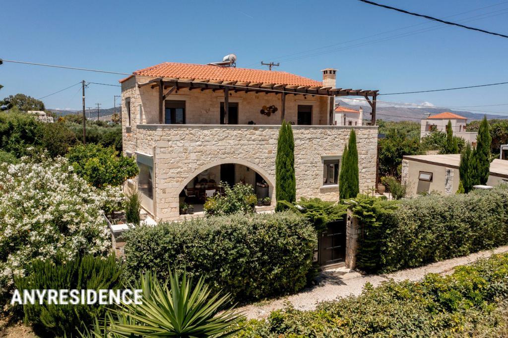 Villa in Chania, photo #1, listing #2542420