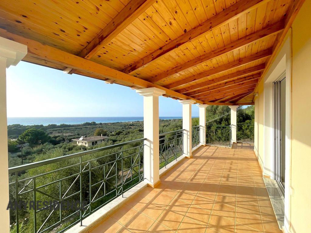 8 room villa in Kyparissia, photo #8, listing #2343654