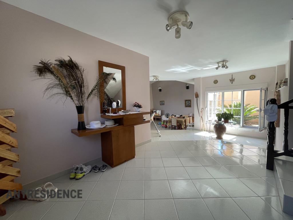 Townhome in Loutraki, photo #8, listing #2478657