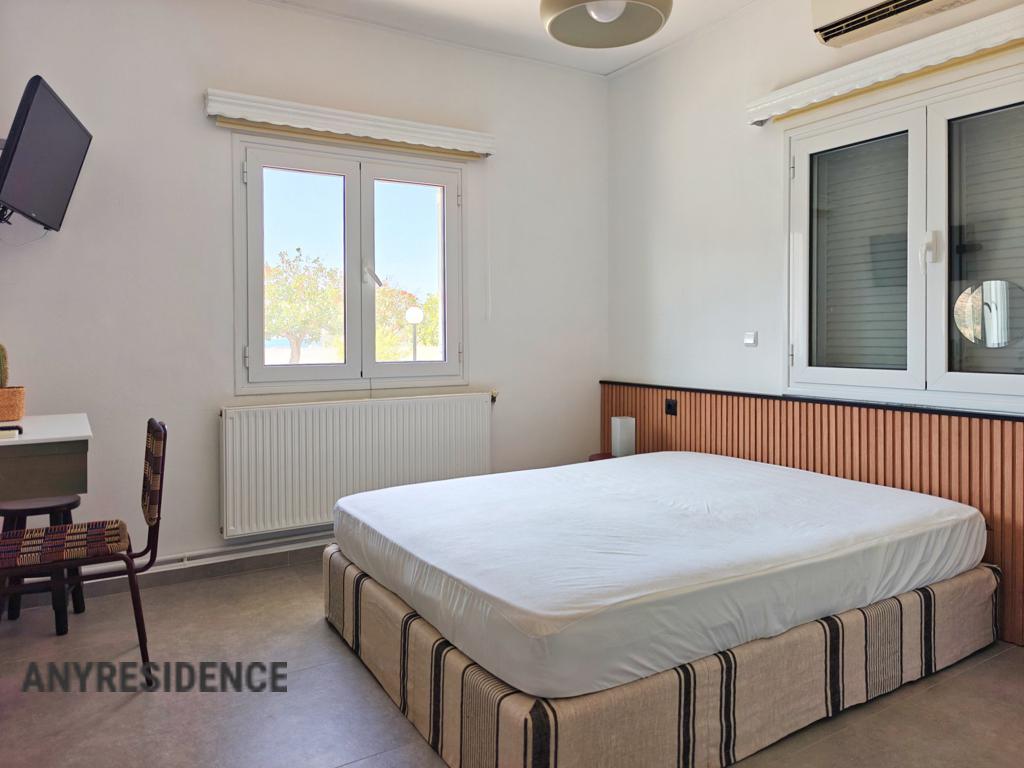 Townhome in Loutraki, photo #9, listing #2480202