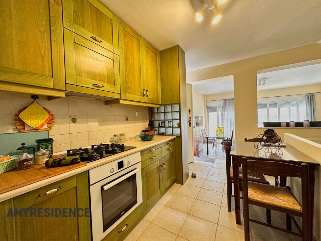 6 room townhome in Loutraki, photo #9, listing #2372961