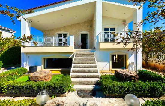 Townhome in Vrachati