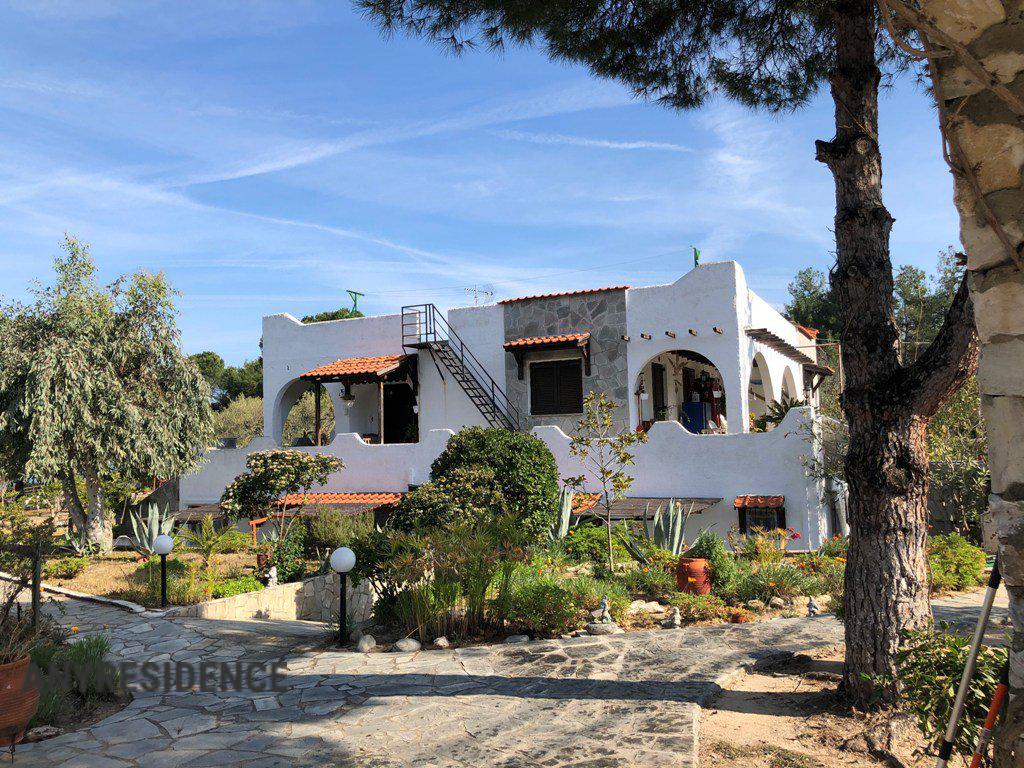 9 room villa in Sithonia, photo #2, listing #2171075