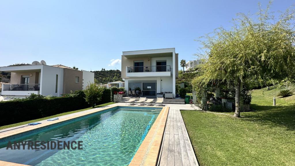 Villa in Kassandreia, photo #4, listing #2478798