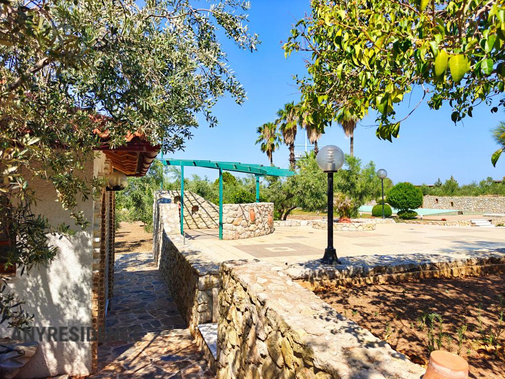 Villa in Loutraki, photo #8, listing #2472025