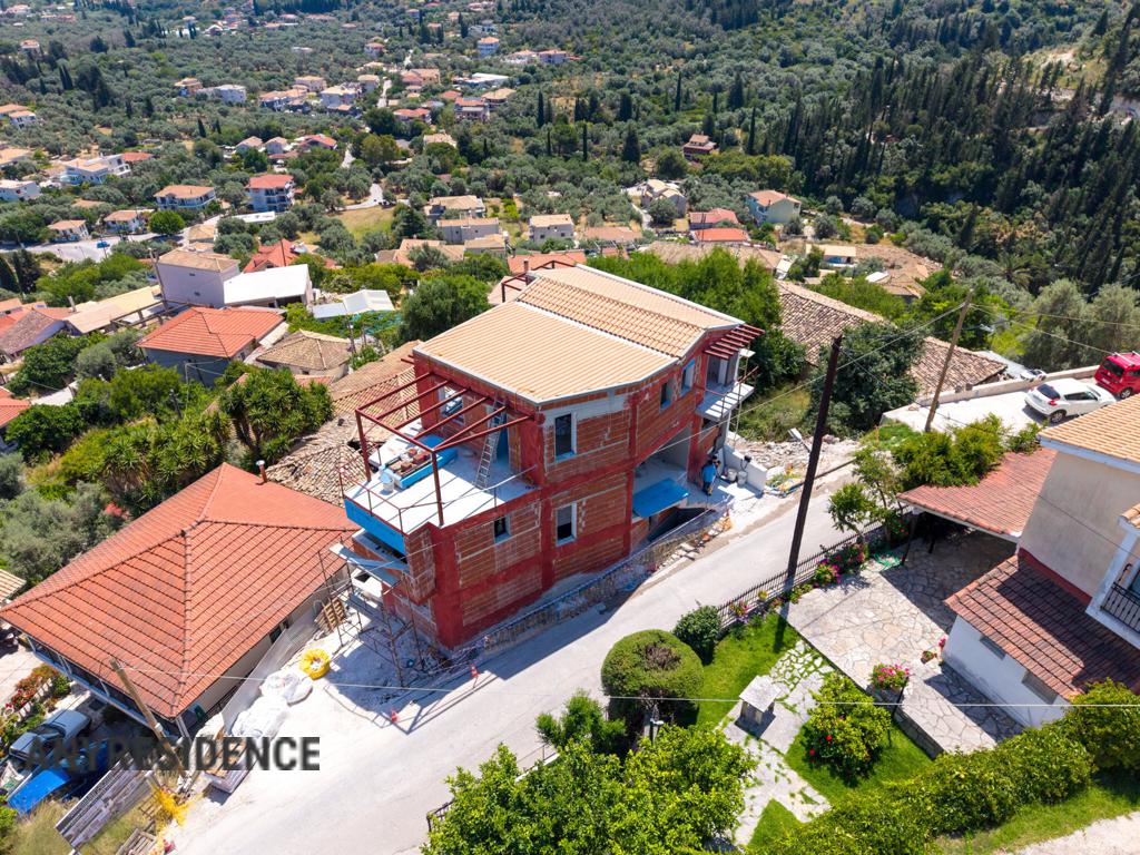 Townhome in Lefkas, photo #2, listing #2535541