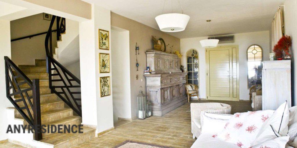 Townhome in Sithonia, photo #2, listing #2395809