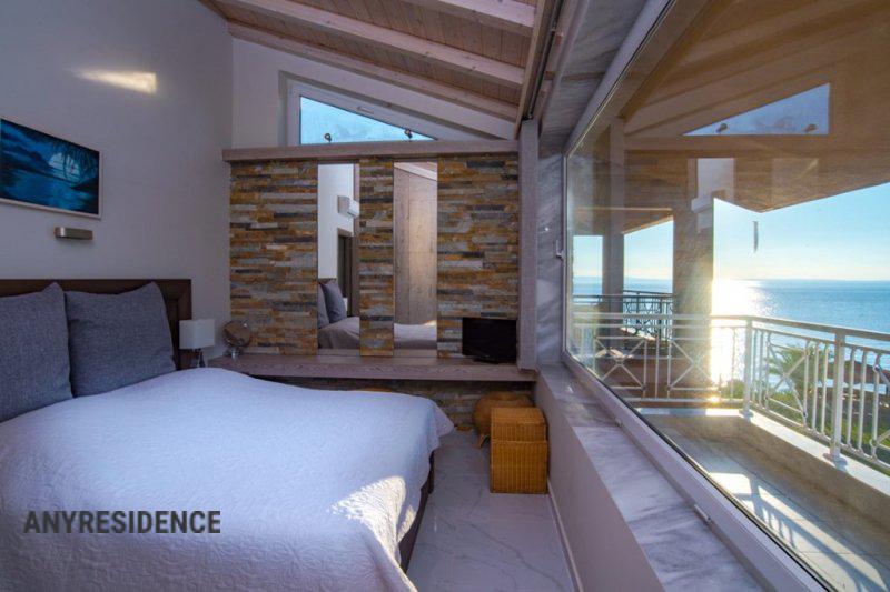 Villa in Nikiti, photo #3, listing #2328695