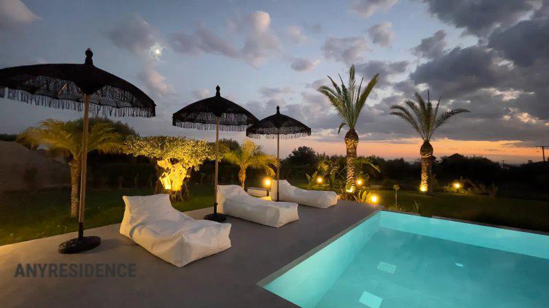 Villa in Kassandreia, photo #1, listing #2465485