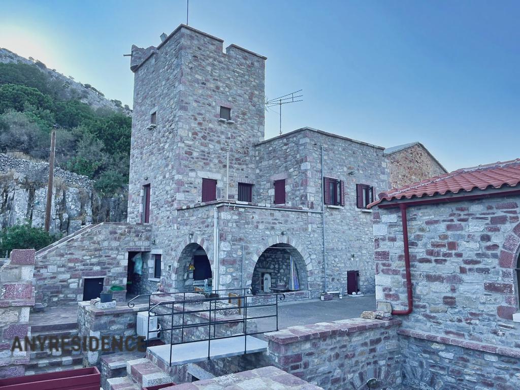 Castle in Peloponnese, photo #1, listing #2530872