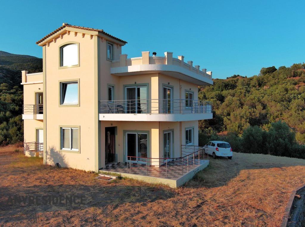 Villa in Kalamata, photo #1, listing #2393093