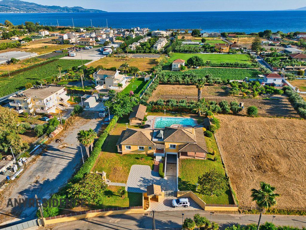 Villa in Kalamata, photo #7, listing #2471516