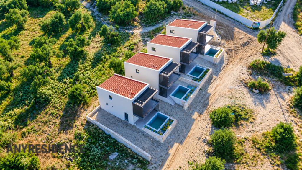 Villa in Polychrono, photo #1, listing #2468066