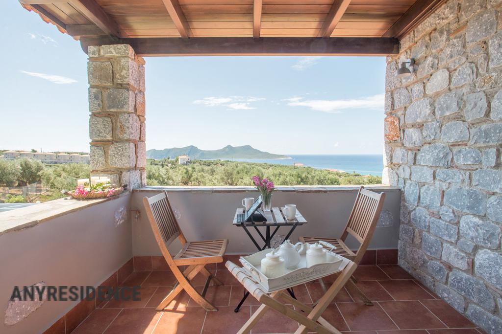 12 room villa in Peloponnese, photo #5, listing #2072006