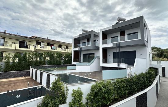 Townhome in Polychrono