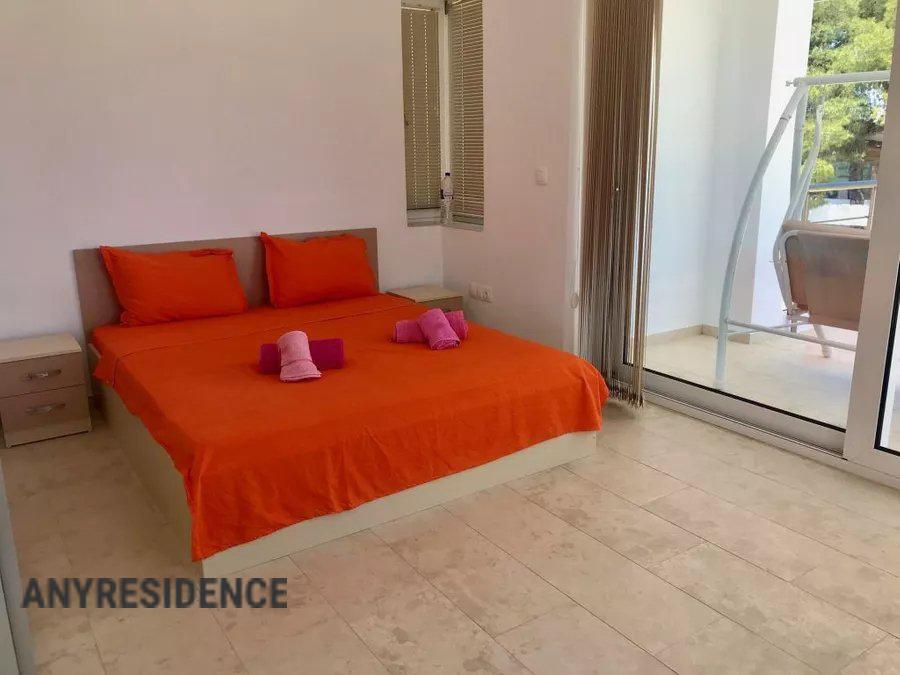 Villa in Pefkochori, photo #8, listing #2212244