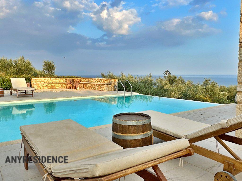 9 room villa in Peloponnese, photo #7, listing #2055155