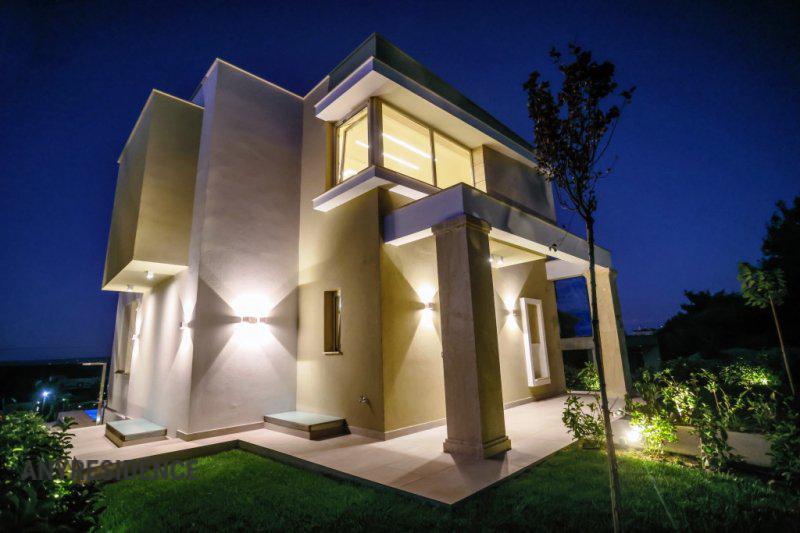 Villa in Pefkochori, photo #1, listing #2341672