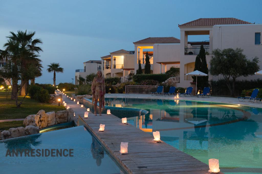 Penthouse in Crete, photo #8, listing #2488881