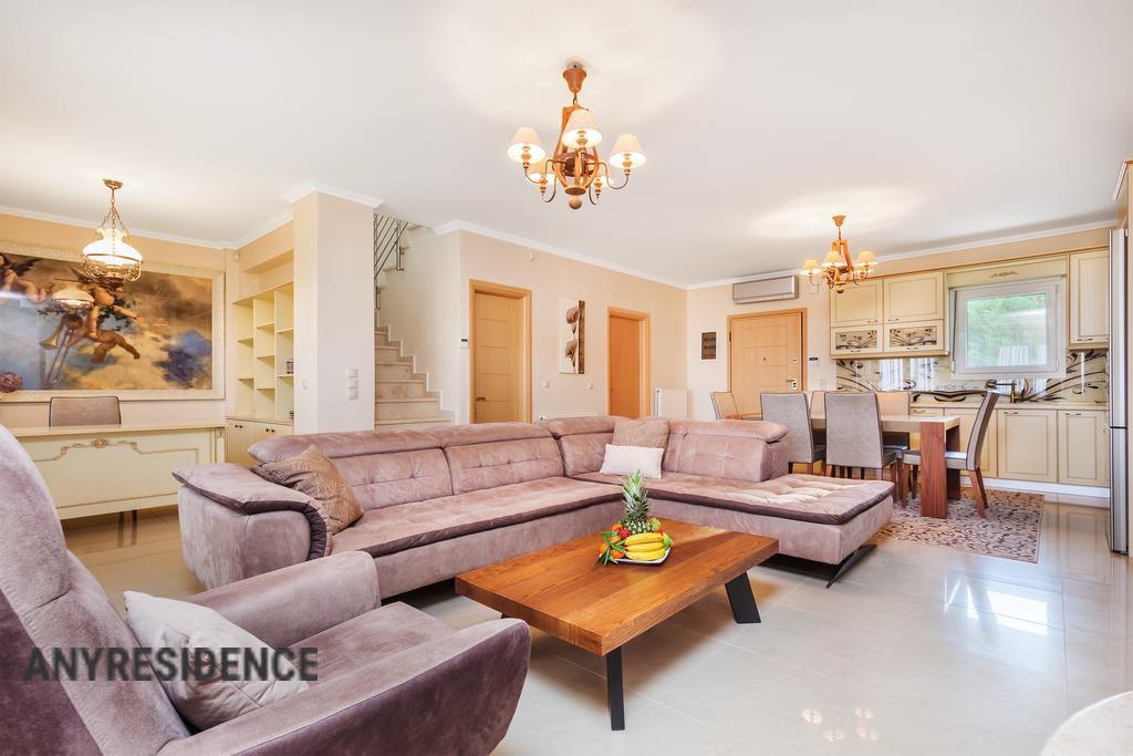 Villa in Pefkochori, photo #2, listing #2097208