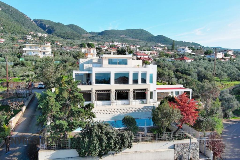 Villa in Kalamata, photo #1, listing #2495230
