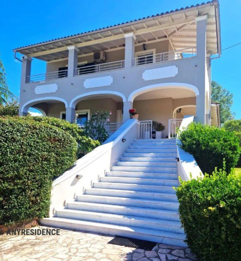 Townhome in Corfu, photo #2, listing #2466360