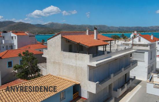 Apartment in Laconia