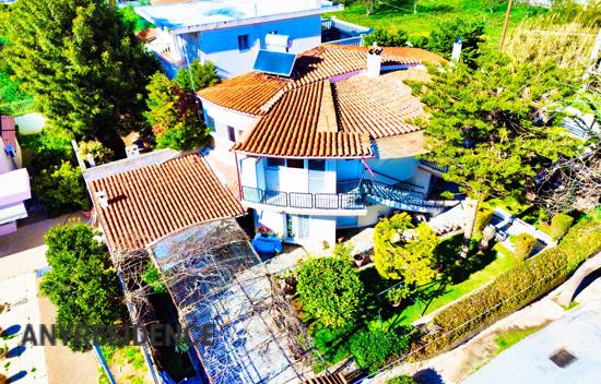 5 room townhome in Isthmia